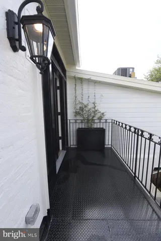 $3,450 | 416 A Street Southeast, Unit 3, Washington, DC 20003