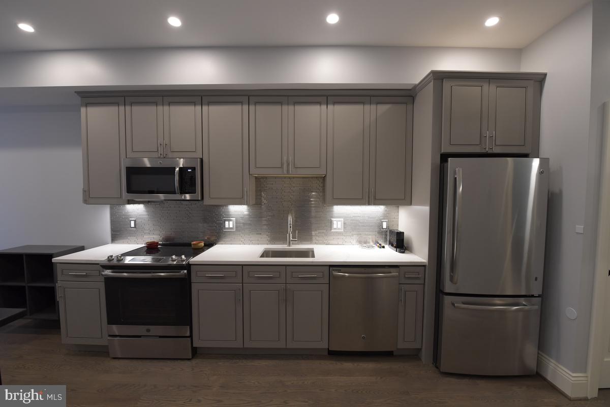 416 A Street Southeast, Unit 3 Washington, DC 20003 - Photo 6 of 14