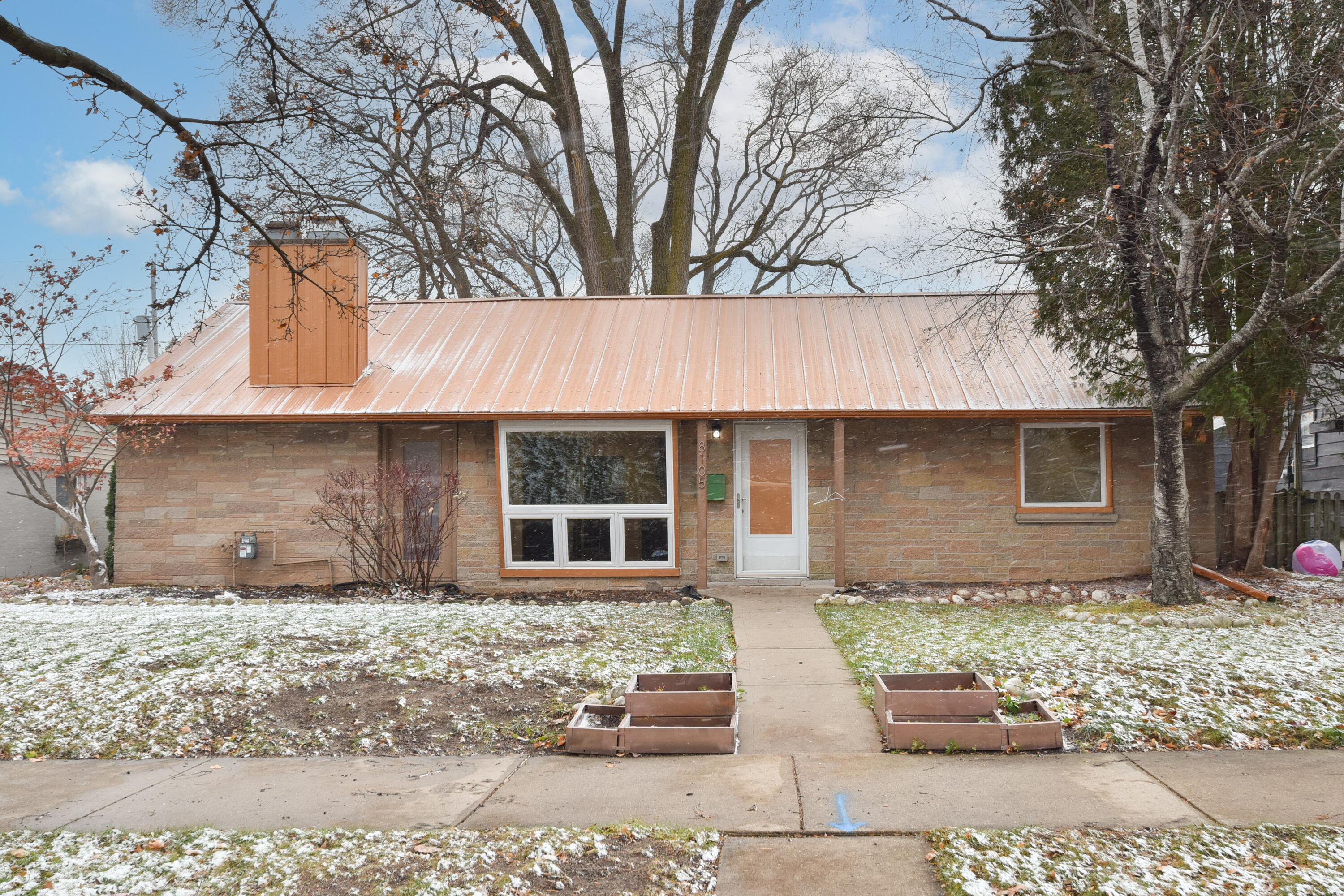 8105 West Townsend Street Milwaukee, WI 53222 - Photo 1 of 1 Welcome Home!