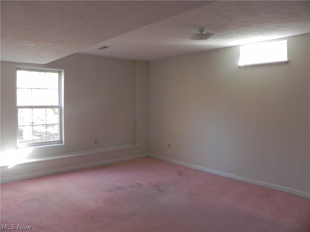 19519 Marvin Road Cleveland, OH 44128 - Photo 8 of 10 Gallery Image 8