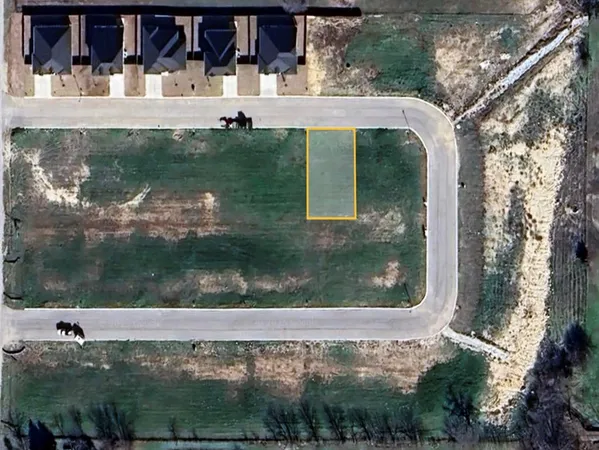 $58,500 | 427 Cirrus Circle, Muenster, TX 76252