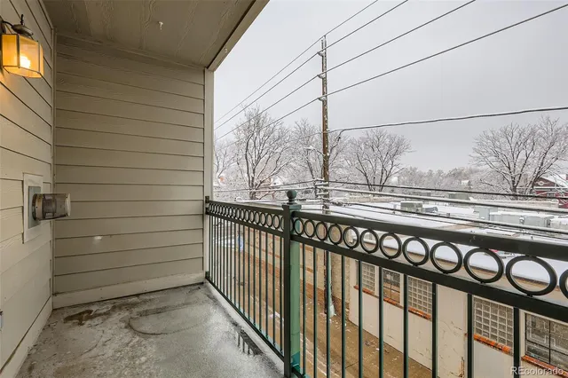 $2,000 | 1705 North Gaylord Street, Unit 205, Denver, CO 80206