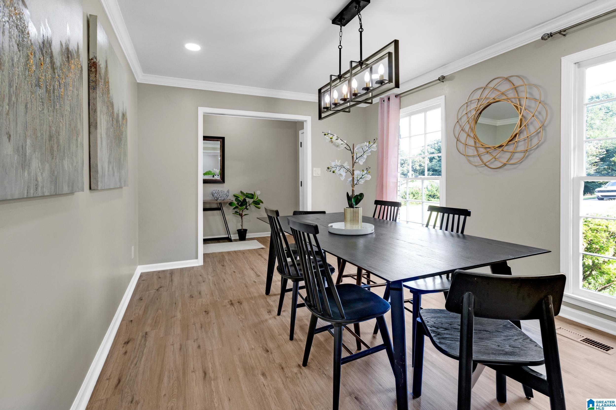 305 34th Avenue Northeast Birmingham, AL 35215 - Photo 5 of 36