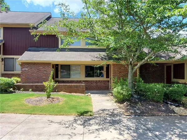 $1,550 | 66 Country Pl Court, Alpharetta, GA 30005