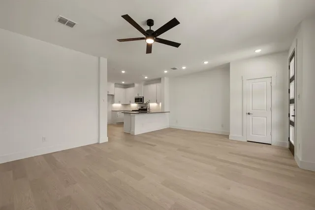 $269,990 | 1105 Carnation Drive, Crowley, TX 76036