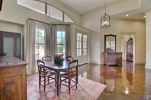 $775,000 | 7470 Sevenoaks Avenue, Baton Rouge, LA 70806