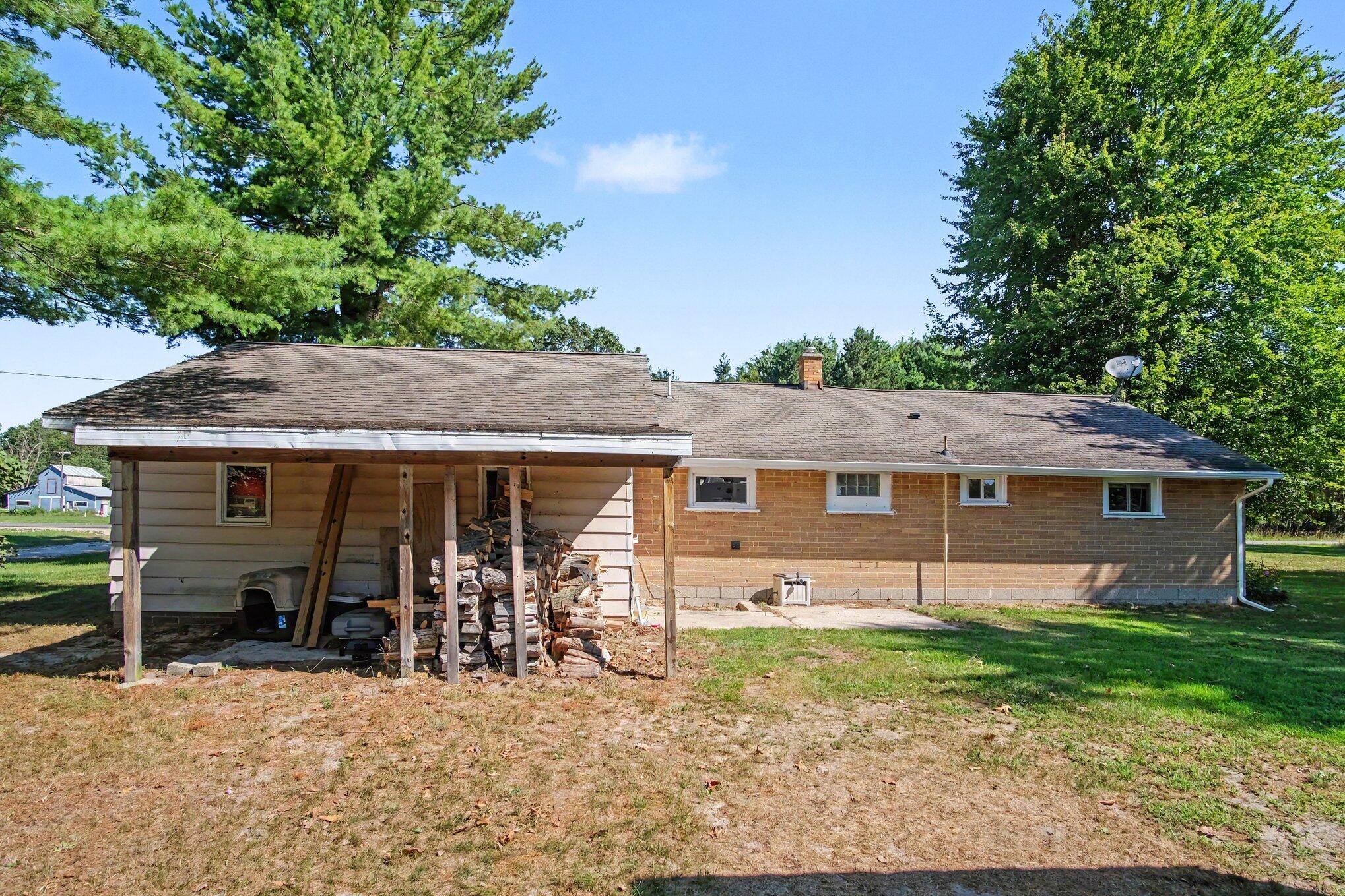 8151 Marvin Road Holton, MI 49425 - Photo 10 of 16 013_file_5162