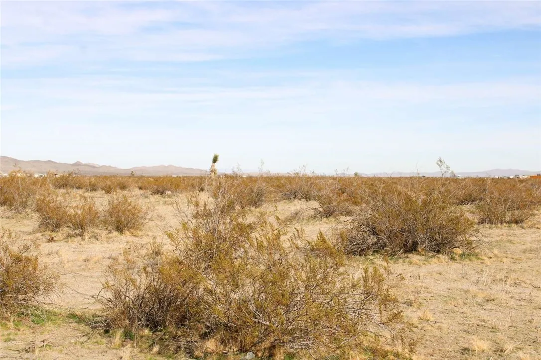 179940 Johnson Road Phelan, CA 92371 - Photo 9 of 14 a view of an ocean