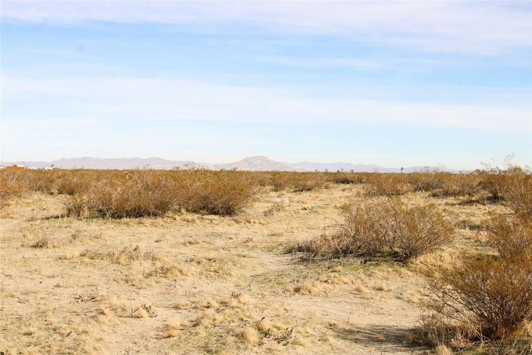 179940 Johnson Road Phelan, CA 92371 - Photo 10 of 14 a view of ocean