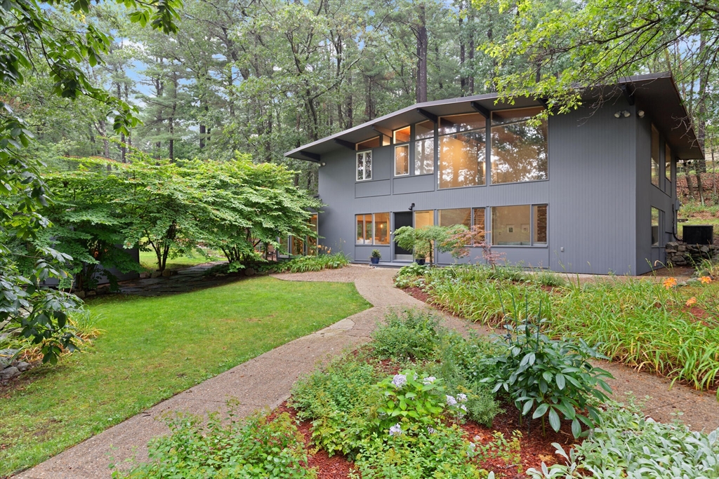 37 Alden Road Wayland, MA 01778 - Photo 3 of 42