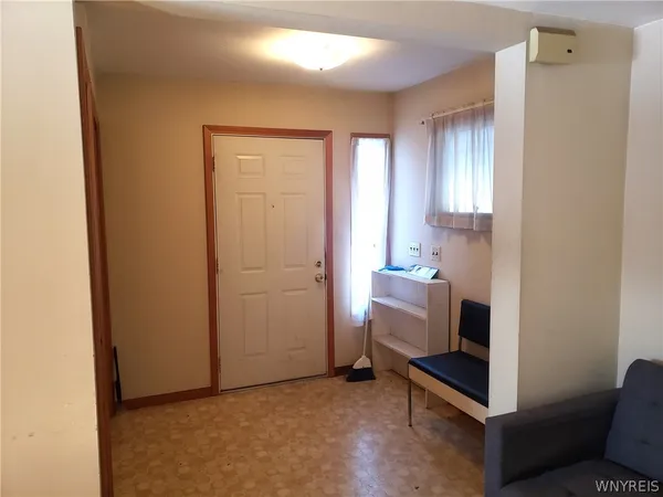 $2,350 | 91 Springville Avenue, Amherst, NY 14226