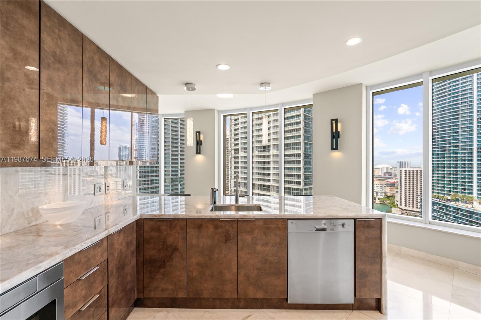901 Brickell Key Boulevard, Unit 2804 Miami, FL 33131 - Photo 83 of 91