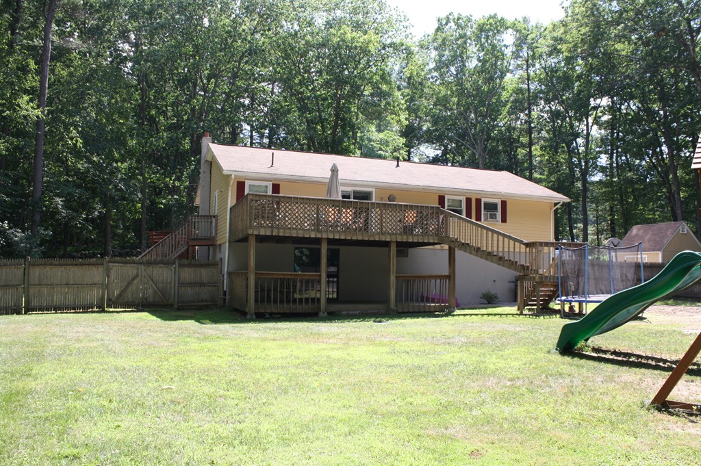 94 Larned Road Oxford, MA 01540 - Photo 19 of 20 Gallery Image 19