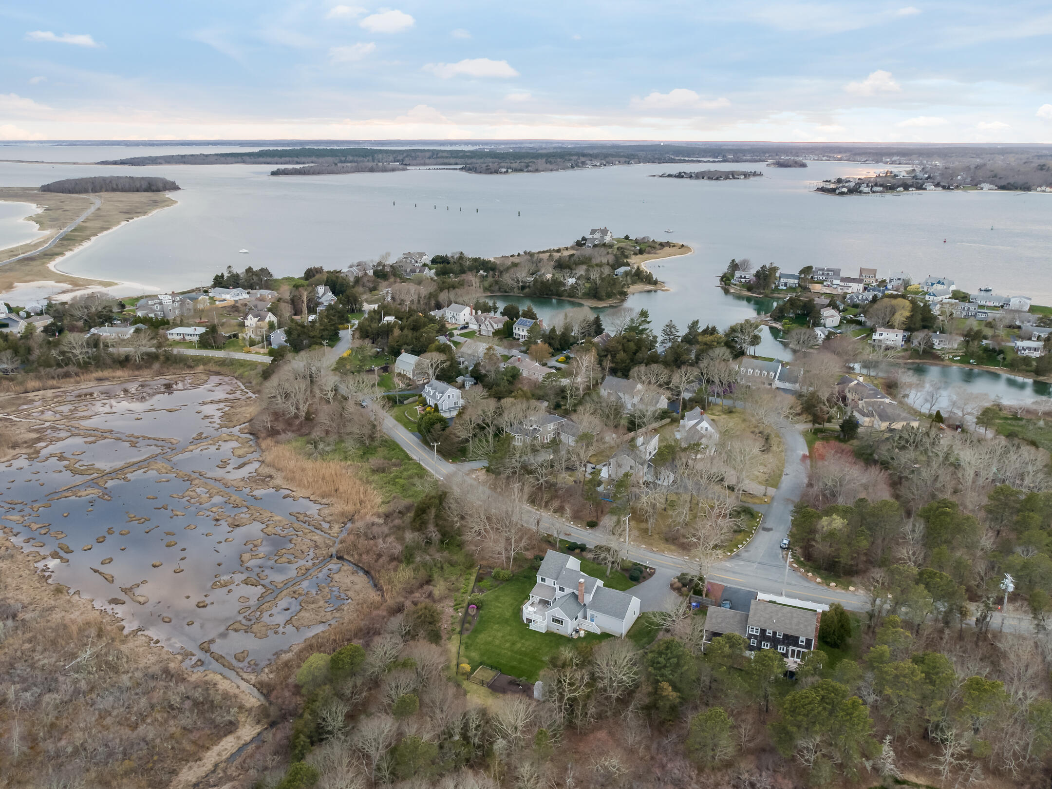 29 Mashnee Road Bourne, MA 02532 - Photo 3 of 50 29 Mashnee Rd Buzzards Bay MA-8