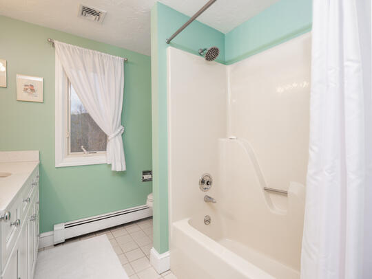 29 Mashnee Road Bourne, MA 02532 - Photo 39 of 50 29 Mashnee Rd Buzzards Bay MA-40