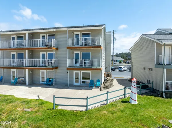 $214,500 | 171 Southeast Se Highway, Unit 101, Lincoln City, OR 97367