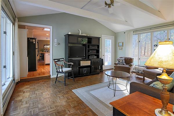 14 Boxford Road Topsfield, MA 01983 - Photo 13 of 30