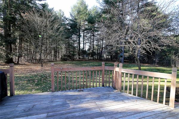 14 Boxford Road Topsfield, MA 01983 - Photo 2 of 30