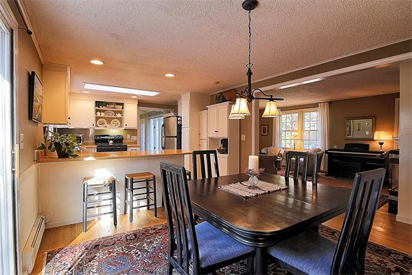 14 Boxford Road Topsfield, MA 01983 - Photo 7 of 30