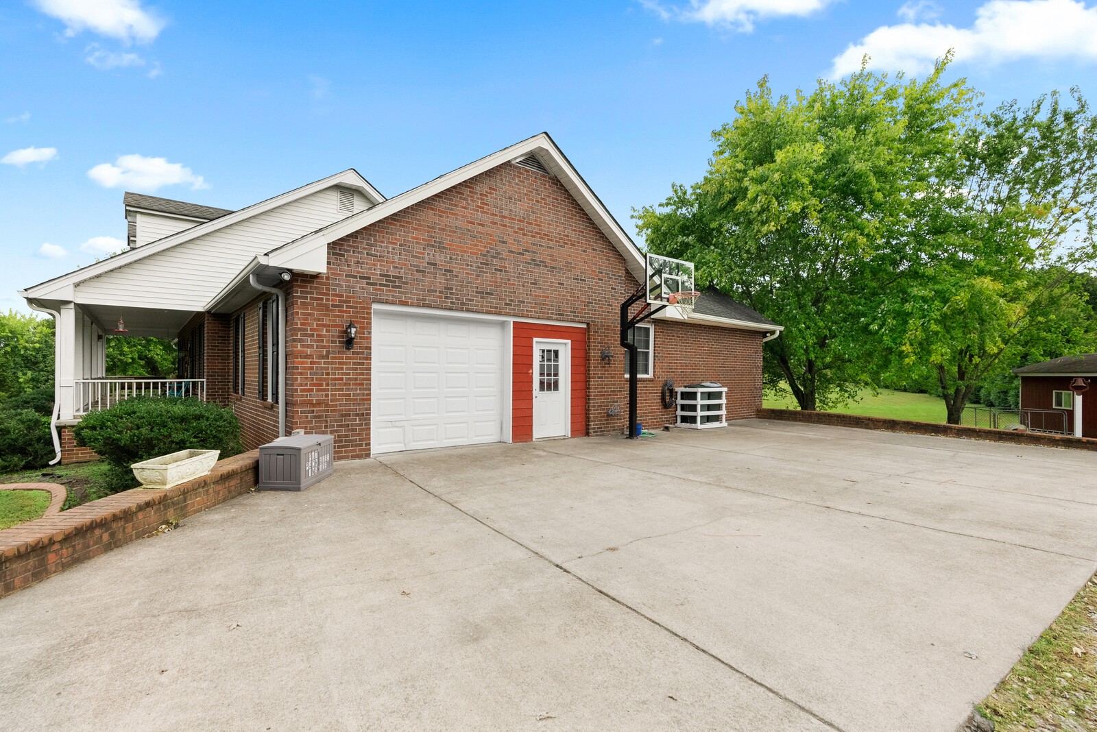 7336 Chowning Road Springfield, TN 37172 - Photo 39 of 45 front view of a house with a street