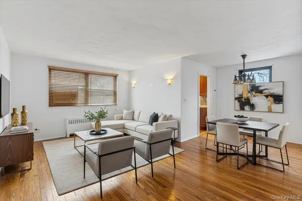 $269,000 | 199-18 19th Avenue, Unit 18 | Clearview