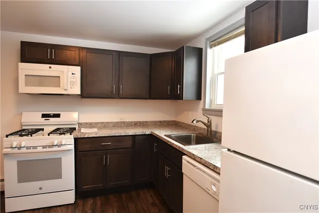 $1,750 | 137 Genesee Street, New Hartford, NY 13413