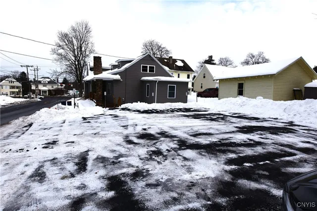 $1,750 | 137 Genesee Street, New Hartford, NY 13413