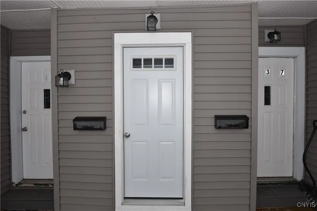 $1,750 | 137 Genesee Street, New Hartford, NY 13413