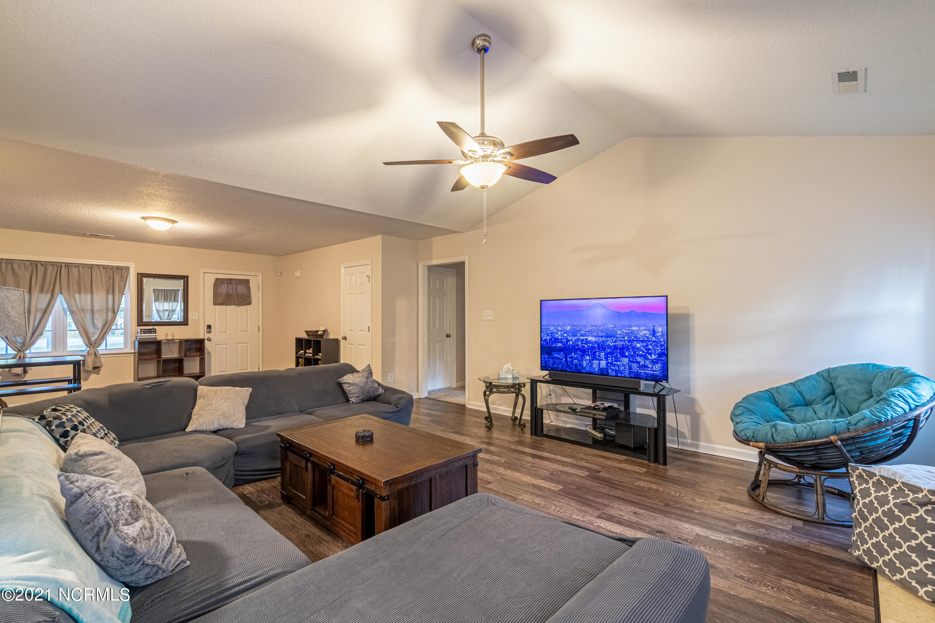 181 Meadowview Road Jacksonville, NC 28540 - Photo 8 of 29 8