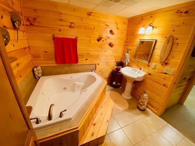 2372 Hogback Road Albany, KY 42602 - Photo 37 of 42 203346_32