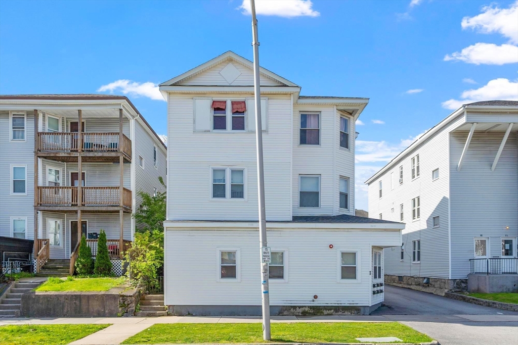 86-92 Hamilton Street Worcester, MA 01604 - Photo 4 of 22