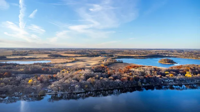 $550,000 | 22808 County State Aid Highway 14, Dassel, MN 55325