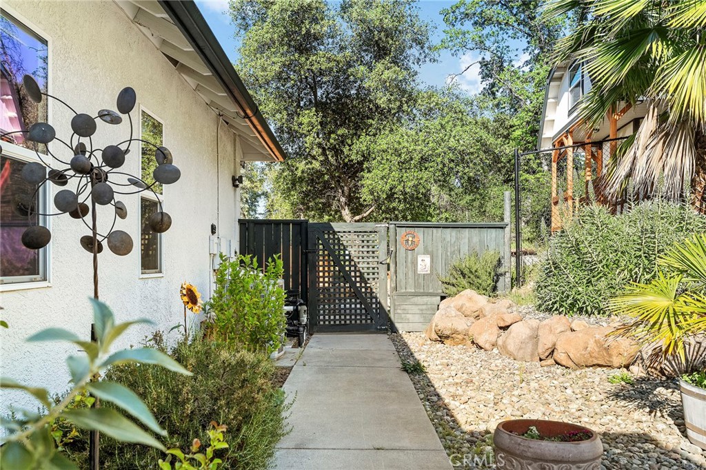 2262 Honey Run Road Chico, CA 95928 - Photo 67 of 74 a front view of a house with a yard