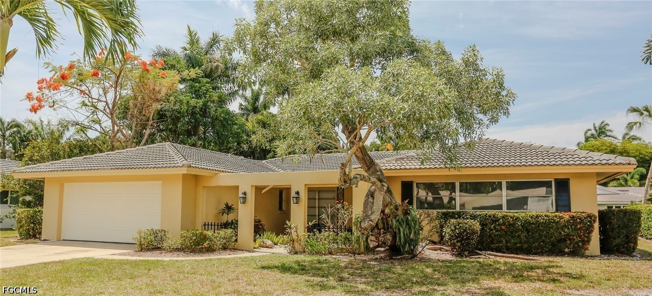5654 Eichen Circle Fort Myers, FL 33919 - Photo 1 of 29