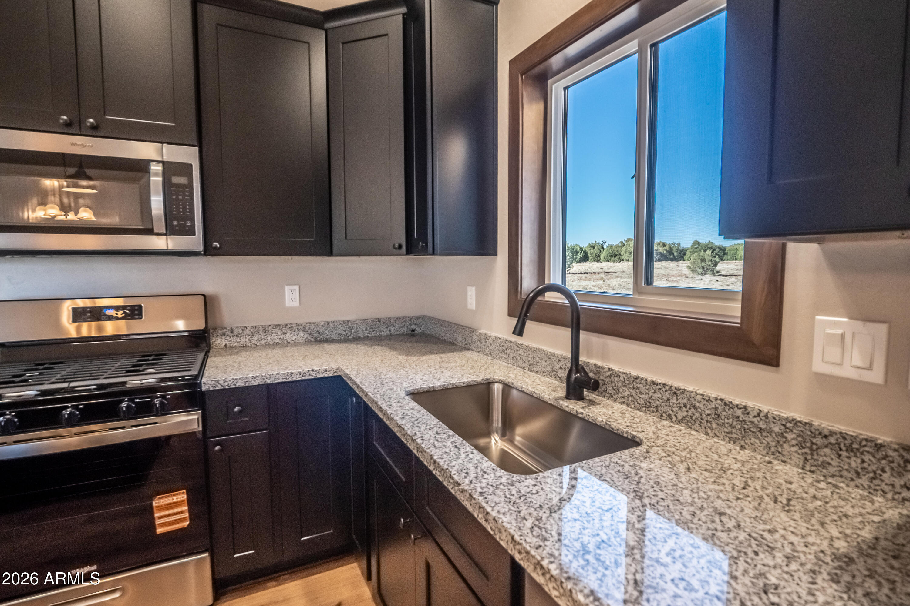 2021 East Rimstone Drive Show Low, AZ 85901 - Photo 11 of 38 kitchen1