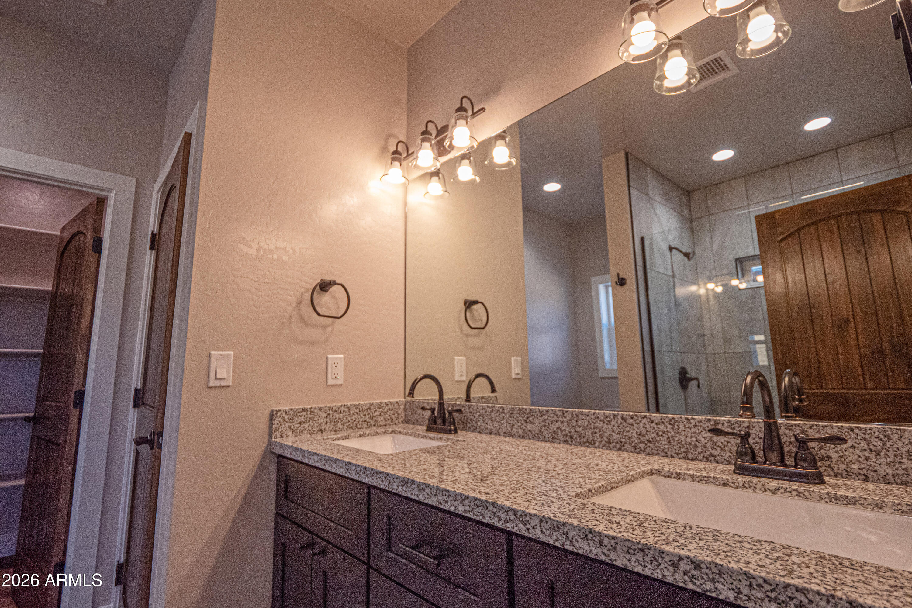 2021 East Rimstone Drive Show Low, AZ 85901 - Photo 29 of 38 bath1_6