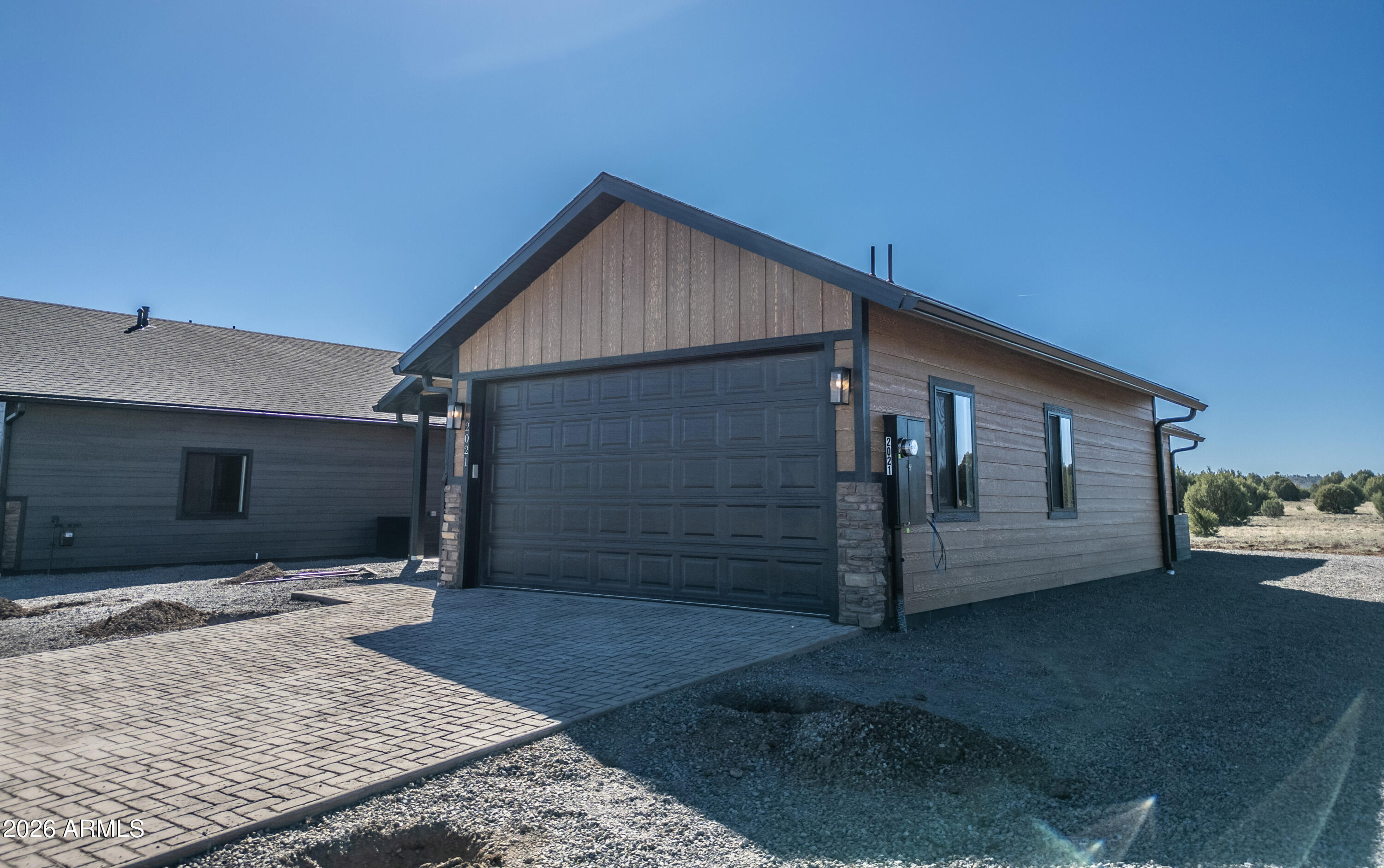 2021 East Rimstone Drive Show Low, AZ 85901 - Photo 3 of 38 front3