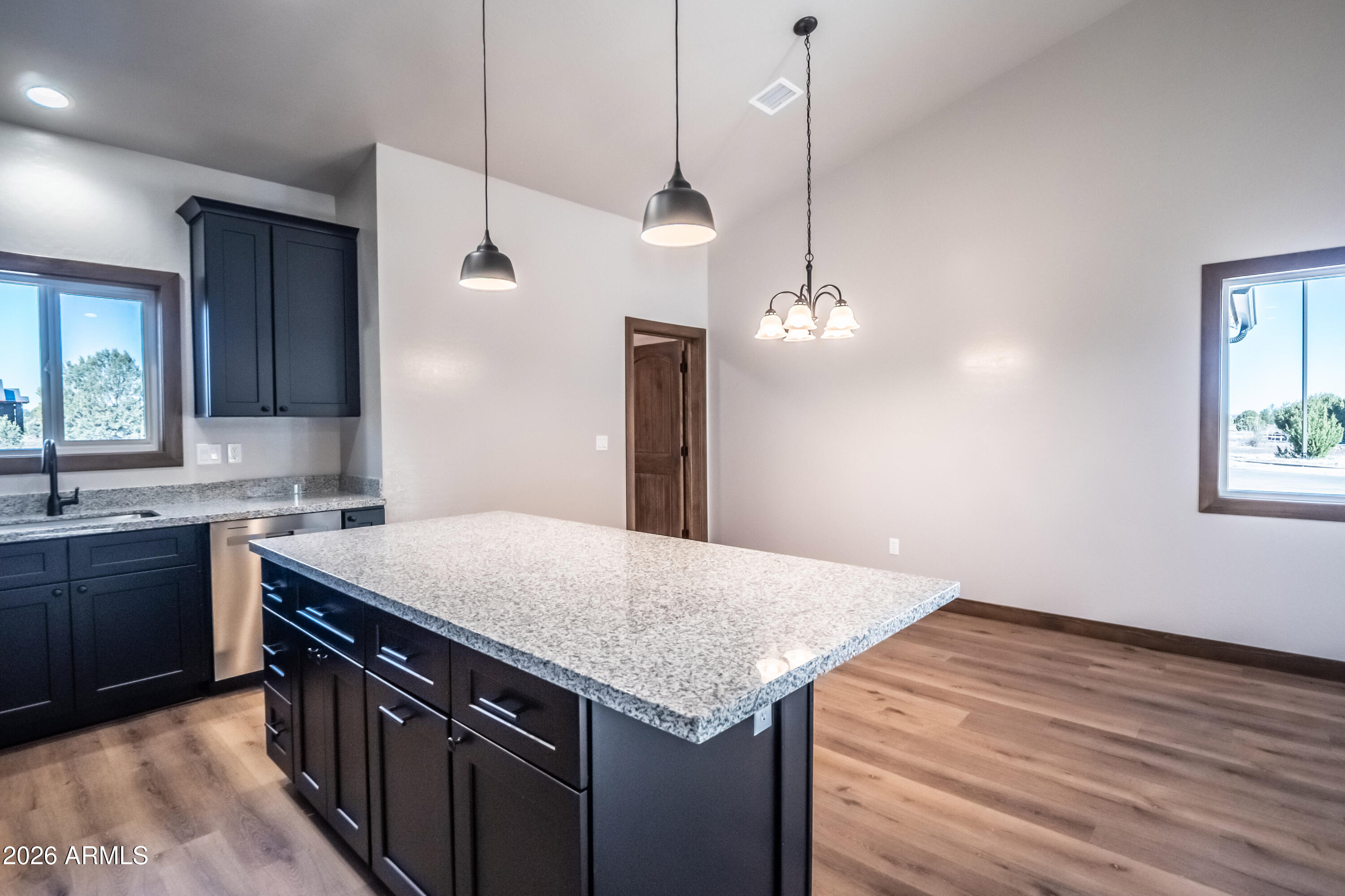 2021 East Rimstone Drive Show Low, AZ 85901 - Photo 10 of 38 main4