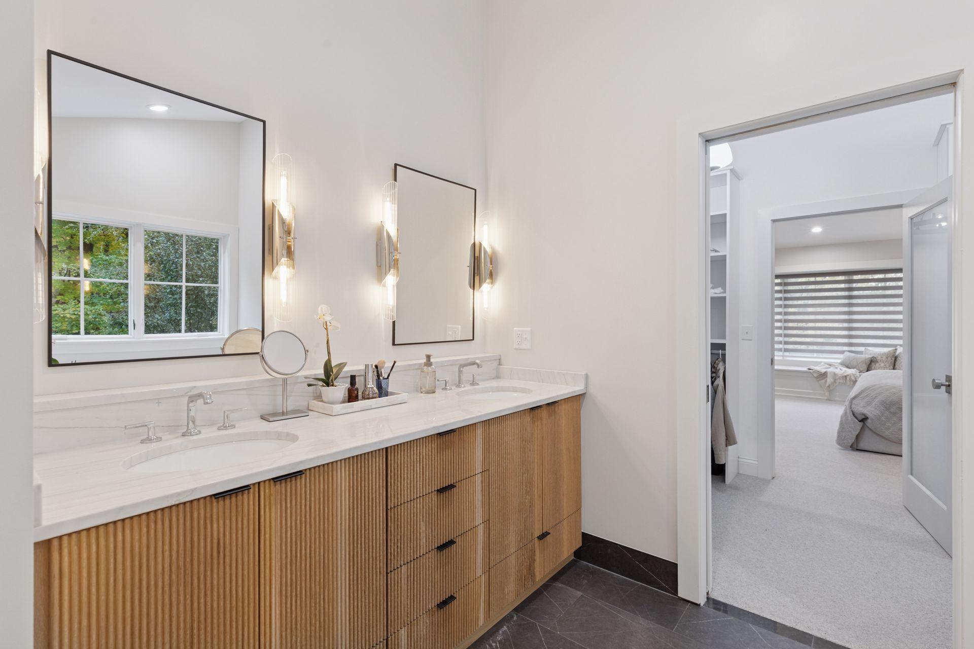 19020 Minnetonka Boulevard Deephaven, MN 55391 - Photo 13 of 34