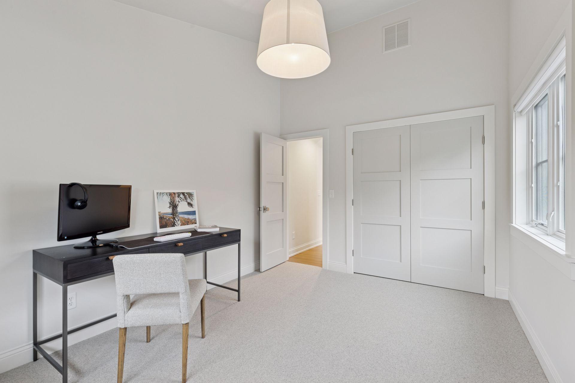 19020 Minnetonka Boulevard Deephaven, MN 55391 - Photo 16 of 34