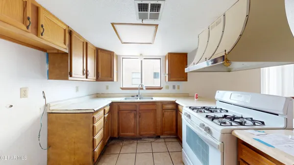 $170,000 | 1633 Ebony Avenue, Las Cruces, NM 88001