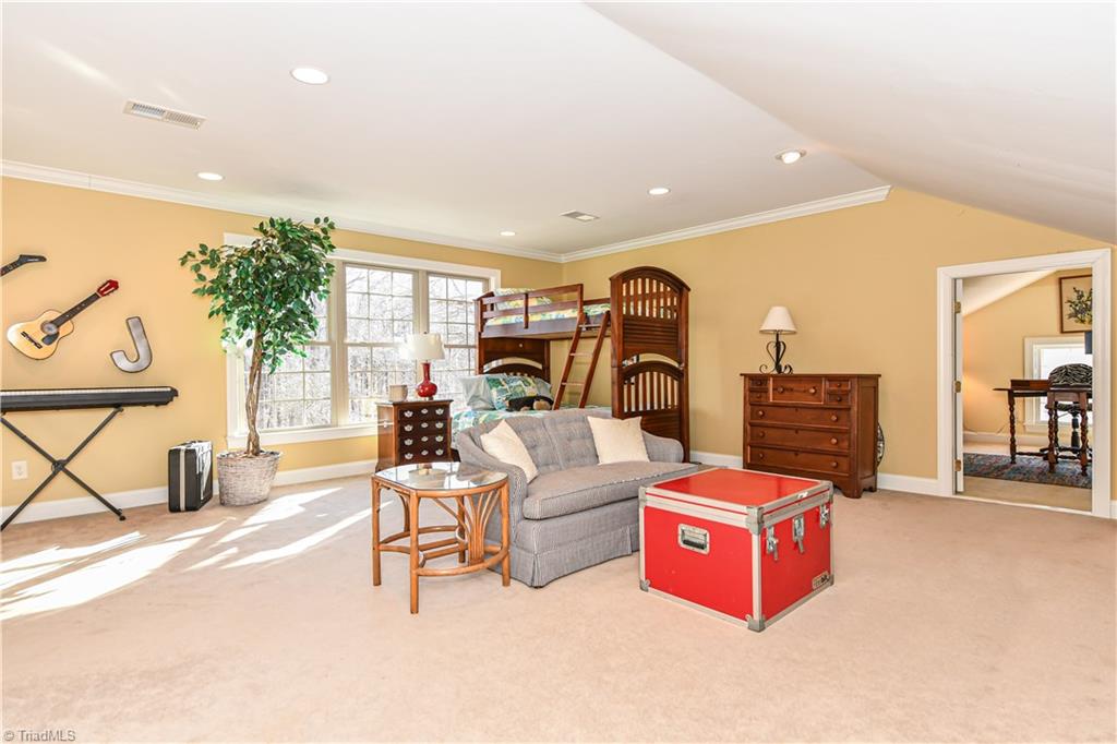 4921 Hackamore Road Greensboro, NC 27410 - Photo 14 of 30