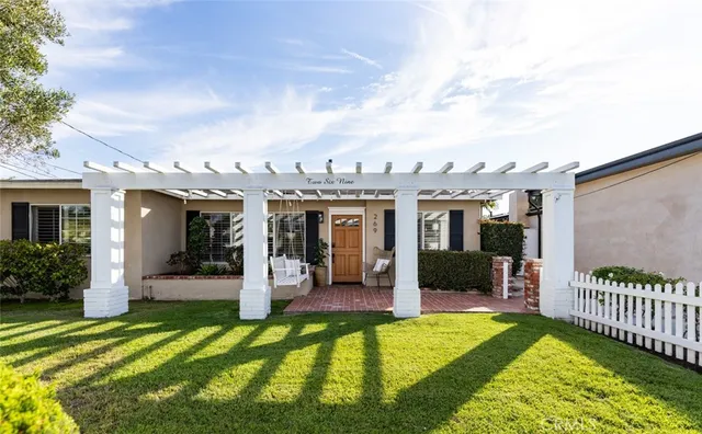 $2,449,900 | 269 Cecil Place, Costa Mesa, CA 92627