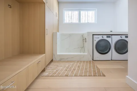 $3,850,000 | 21 A Interlaken Road, Stockbridge, MA 01266