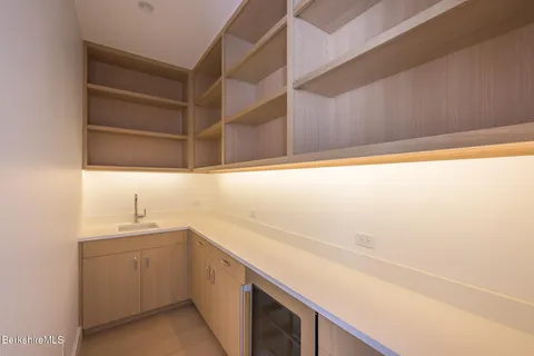 $3,850,000 | 21 A Interlaken Road, Stockbridge, MA 01266