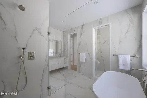 $3,850,000 | 21 A Interlaken Road, Stockbridge, MA 01266