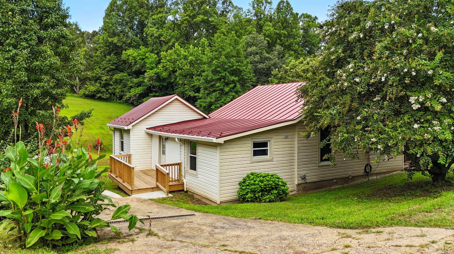 157 Old Country Road Monroe, VA 24574 - Photo 26 of 41