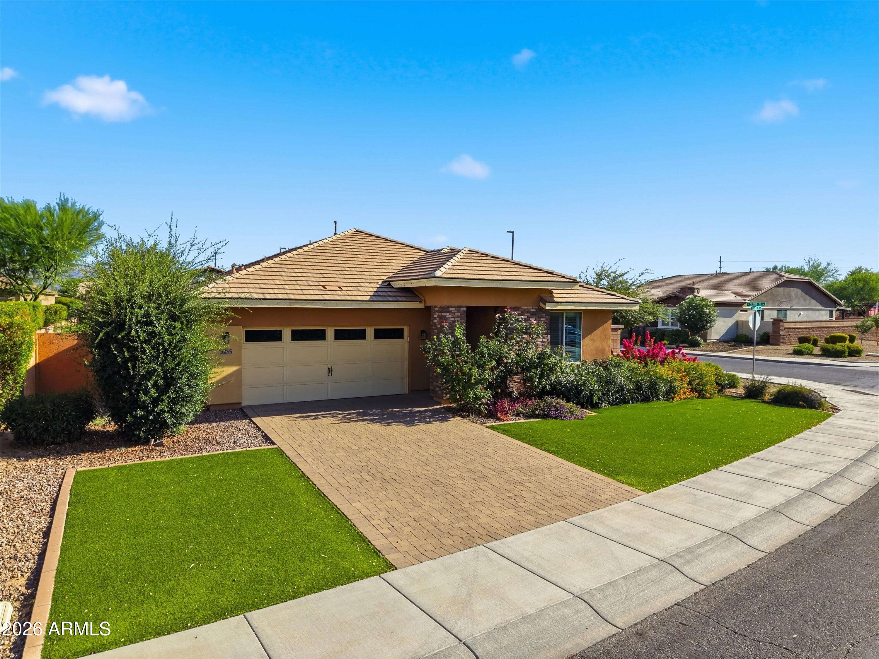 3265 Myrtabel Way Gilbert, AZ 85298 - Photo 2 of 32 02-2