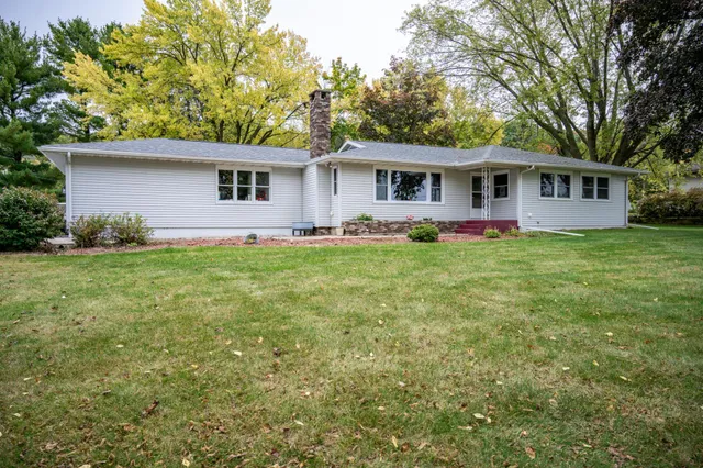 $339,000 | 1100 Division Street, Mauston, WI 53948