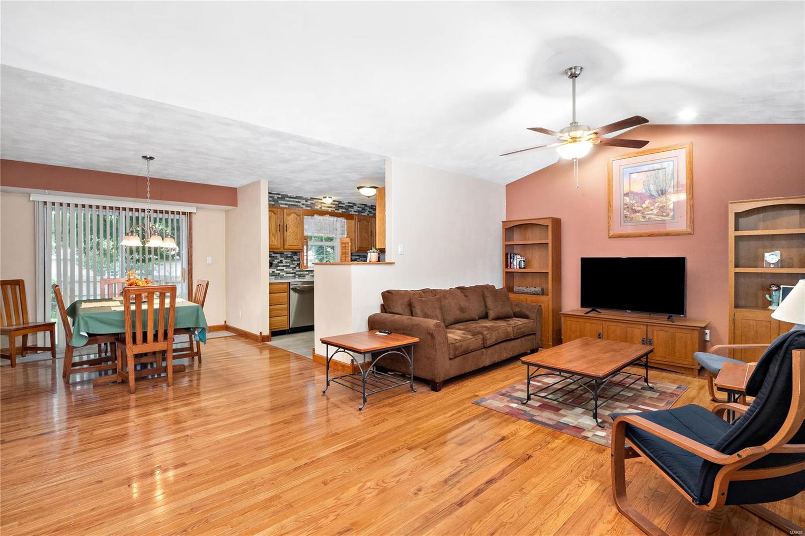 712 South Library Street Waterloo, IL 62298 - Photo 5 of 40